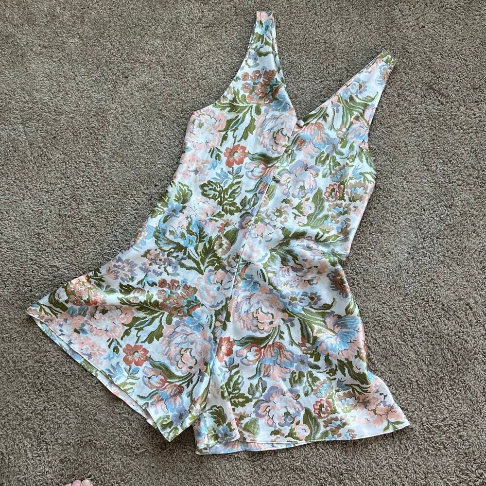 VTG Pastel Floral Satin Romper Coquette Soft Girl 90s Vanity Fair Size L